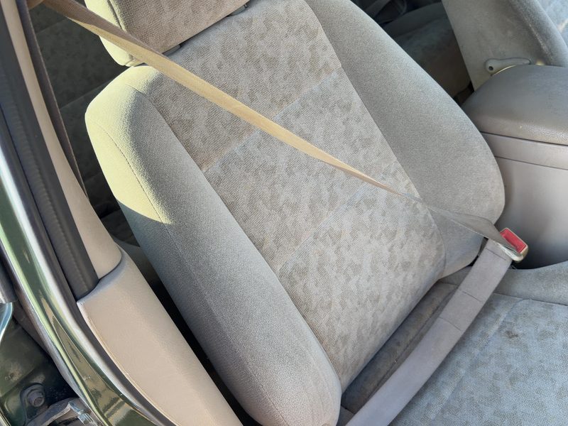 2003-2006 Kia Sorento Front Seat Belt RH