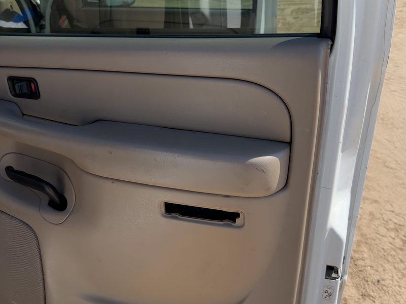 2004-2007 Chevrolet 2500 Silverado Pickup Rear Door Trim Panel RH