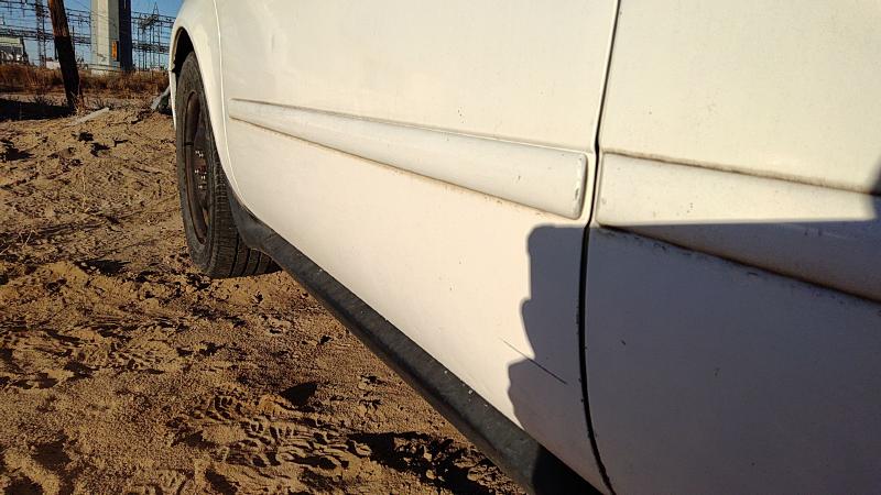 2000-2007 Ford Taurus(see Also Taurus X) Front Door LH