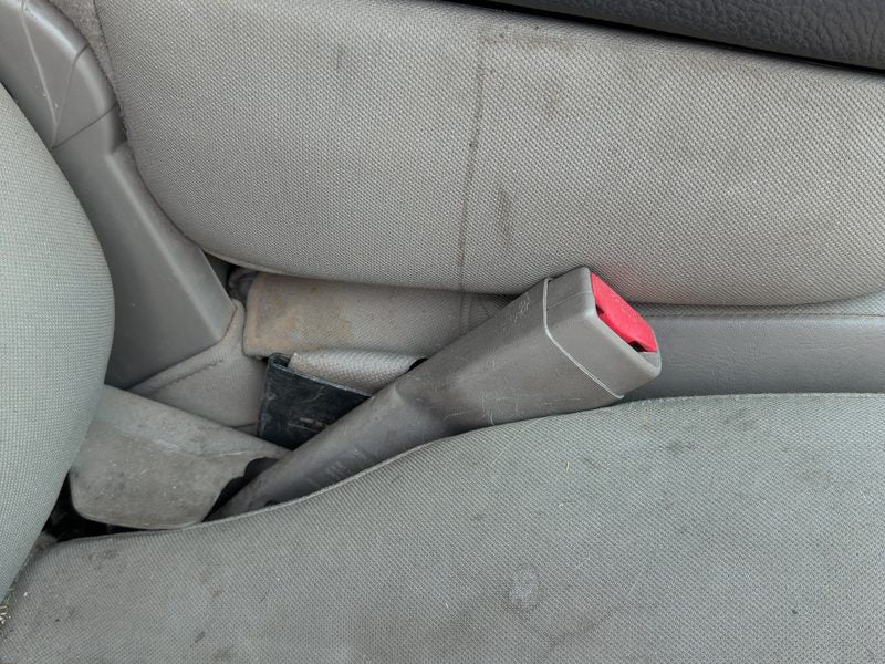 2002-2005 Dodge Ram Pickup 1500 Series Front Seat Belt RH