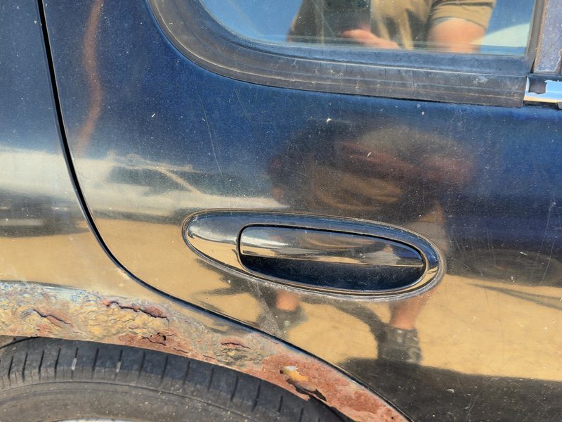 1996 Nissan Maxima Outside Door Handle RH
