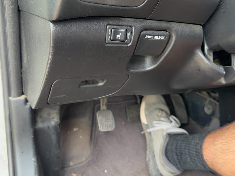 2000 Infiniti I30 Dash Panel