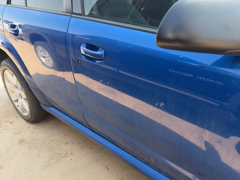 2002-2005 Saturn Vue Front Door RH
