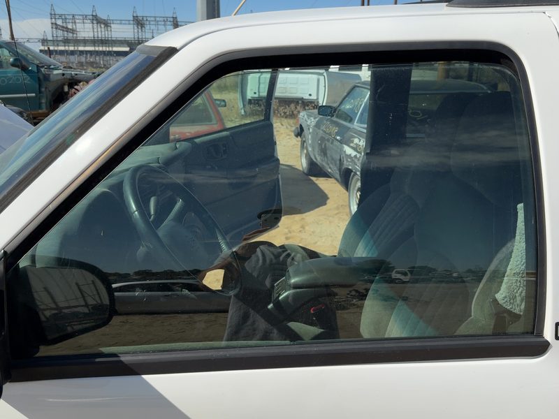 1994-2005 Blazer S10/jimmy S15 Front Door Glass/Window LH