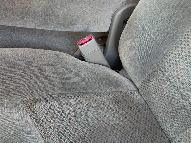 2003-2007 Chevrolet 2500 Silverado Pickup Front Seat Belt LH