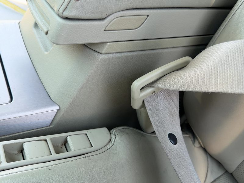 2003-2008 Infiniti FX Series Front Seat Belt LH