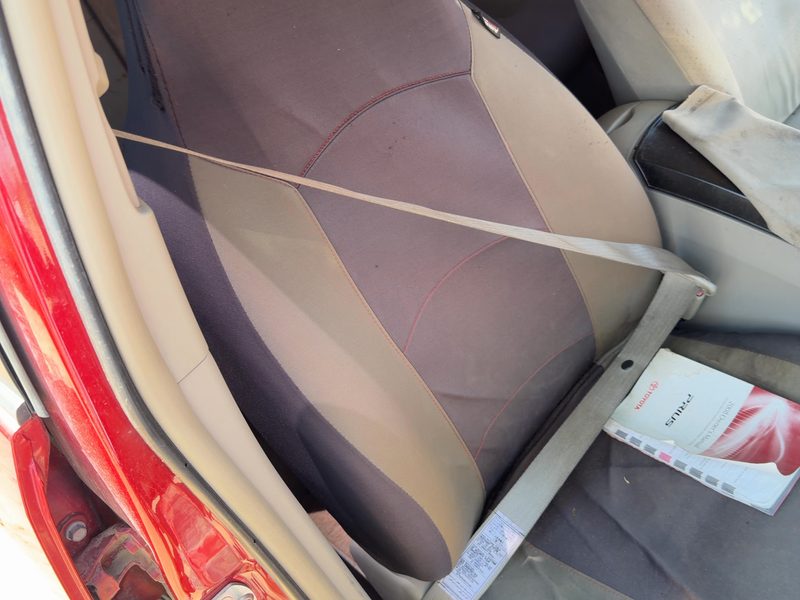 2004-2009 Toyota Prius Front Seat Belt RH