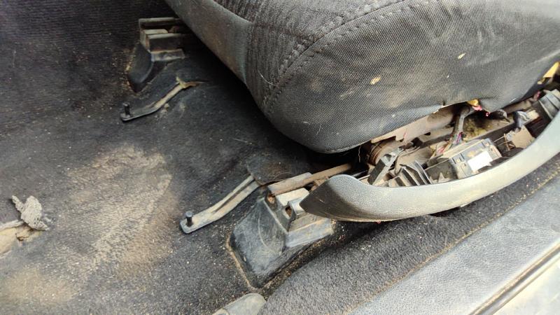 2011 Subaru Legacy/ Outback Seat Track