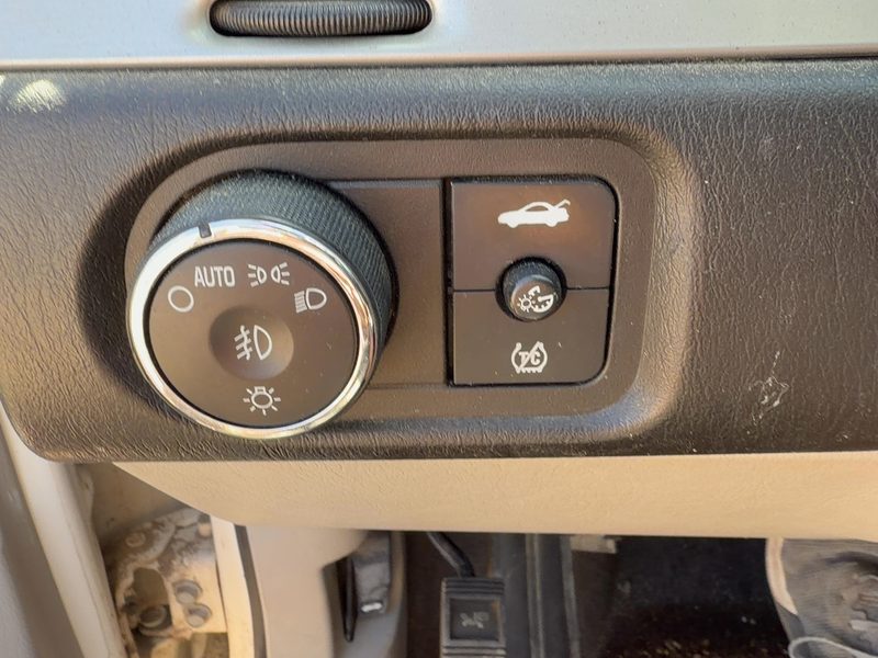 2006-2007 Monte Carlo Headlight Switch (Dash Mtd)