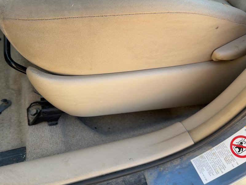 2005 Toyota Prius Seat Track LH