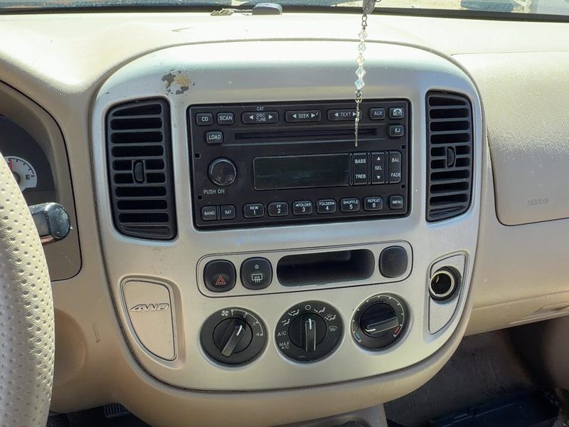 2005-2007 Ford Escape Dash Panel