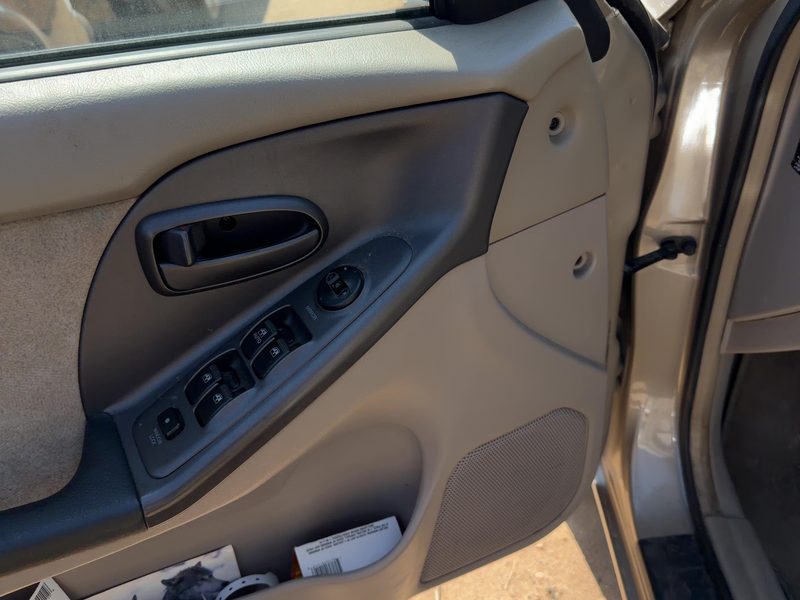 2001-2003 Hyundai Elantra Front Door Trim Panel LH