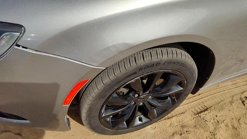 2015-2017 Chrysler 200 Fender LH