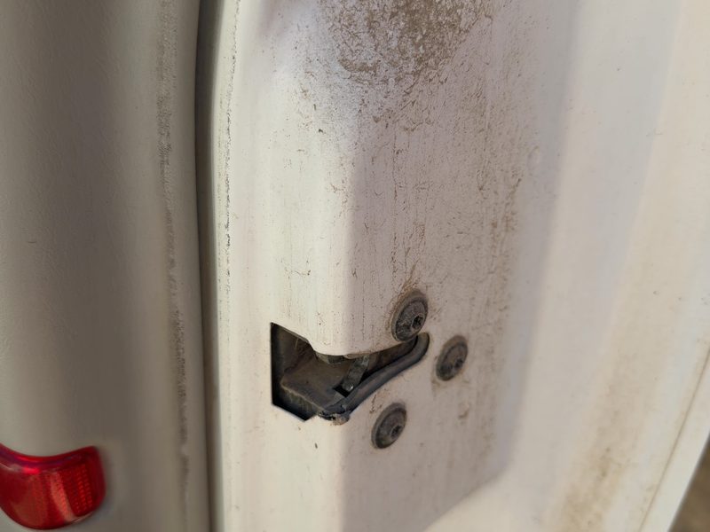 2004-2007 Monte Carlo Front Door Latch RH