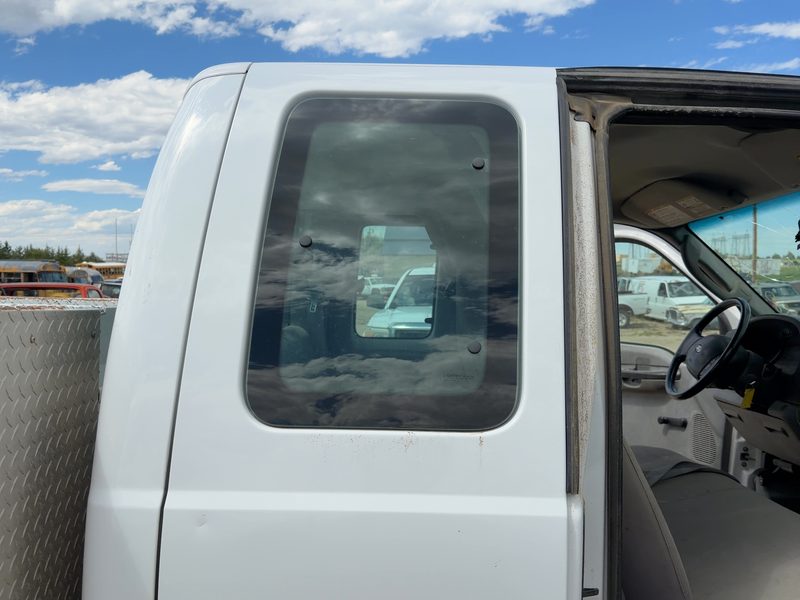 2005 Ford F350 Super Duty Pickup Rear Door RH