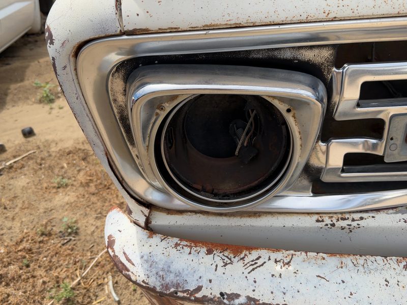 1970-2069 Ford Pickup F350 Series Headlight Door RH