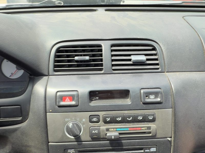 1995-1998 Nissan Maxima Dash Panel
