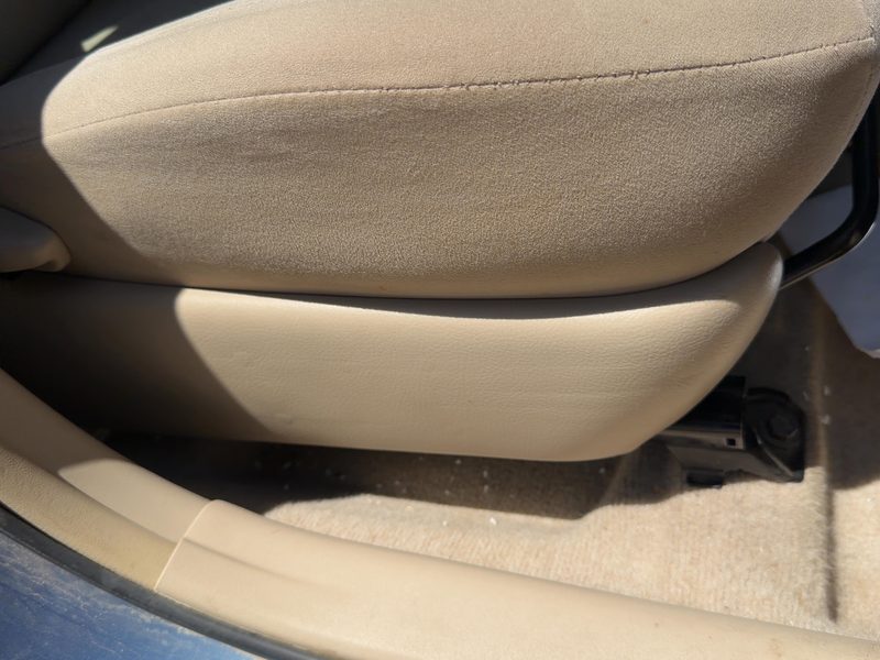 2005 Toyota Prius Seat Track RH