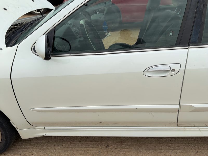 2000-2004 Infiniti I30 Front Door LH
