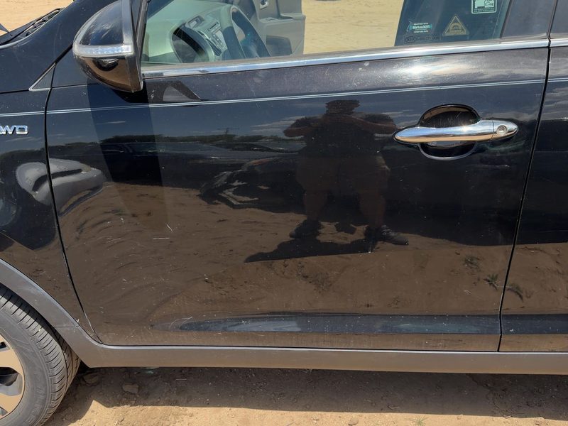 2010-2016 Kia Sportage Front Door LH