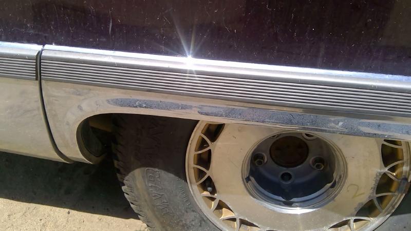 1993 Cadillac Fleetwood (80 & Up) Quarter Panel Moulding RH