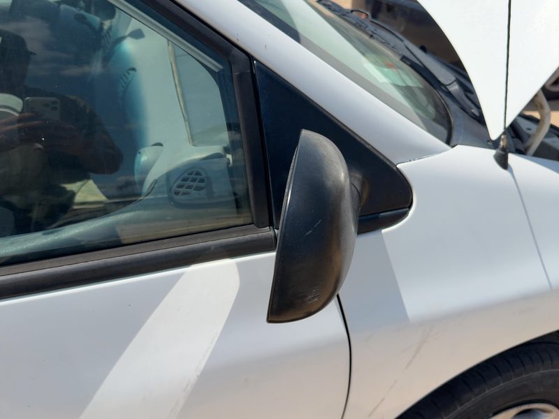 1996-2000 Chrysler Town & Country Door Mirror RH