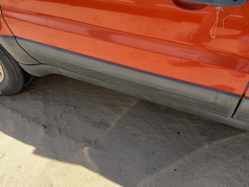 2001-2007 Ford Escape Front Door Moulding LH