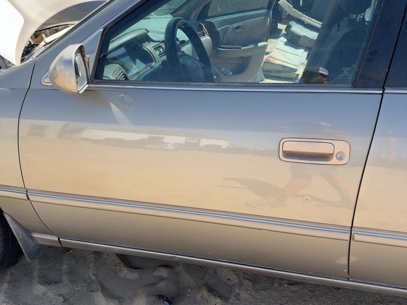 1997-2001 Toyota Camry Front Door LH