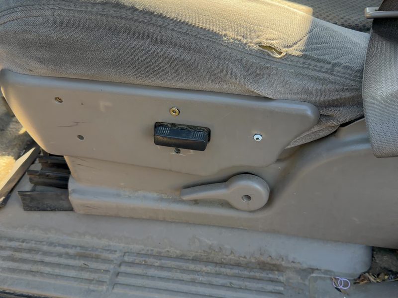 2003 Chevy/gmc Suburban 1500 Series Seat Track LH