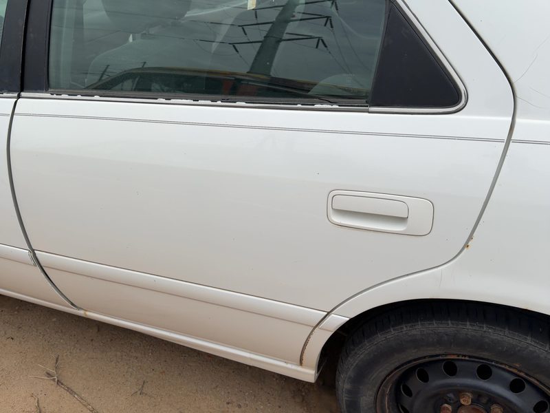 1997-2001 Toyota Camry Rear Door LH
