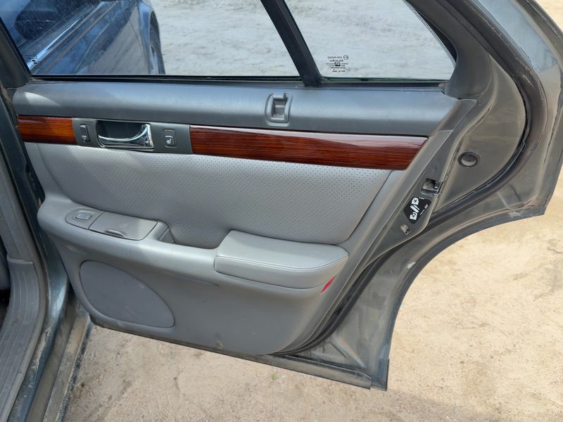 2001-2004 Cadillac Seville Rear Door Trim Panel RH