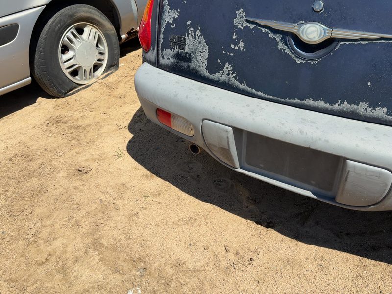 2001-2005 Pt Cruiser Rear Bumper Assembly