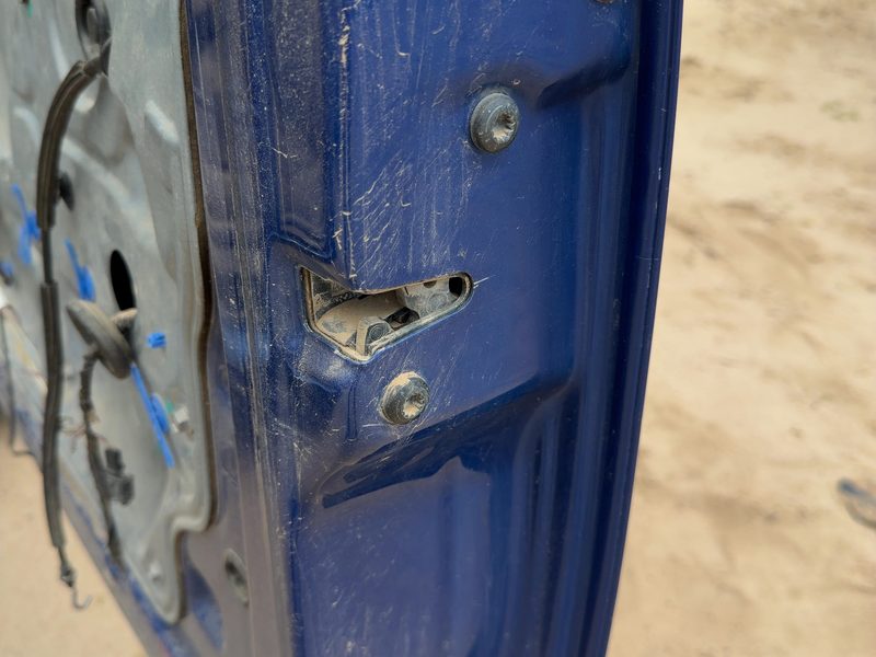 2003-2014 Volkswagen Beetle (type 1) Front Door Latch RH