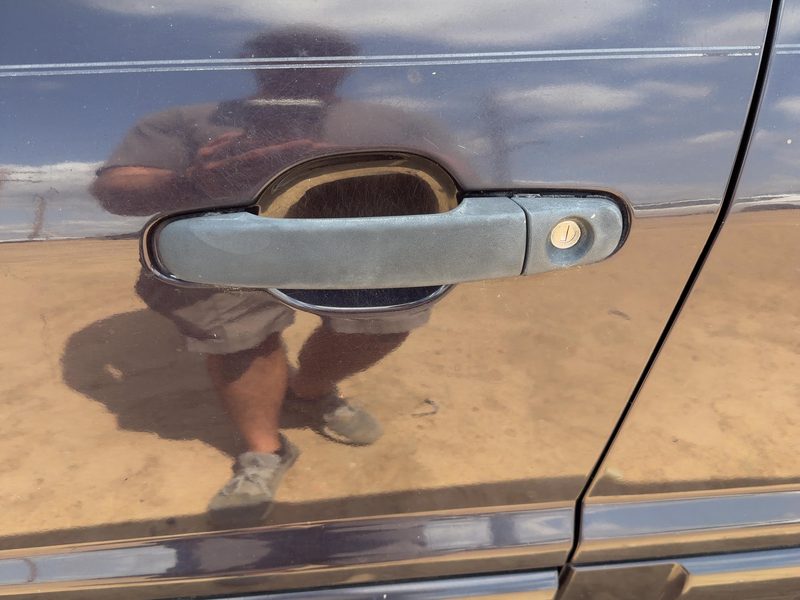 2004-2010 Chevrolet Equinox Outside Door Handle LH