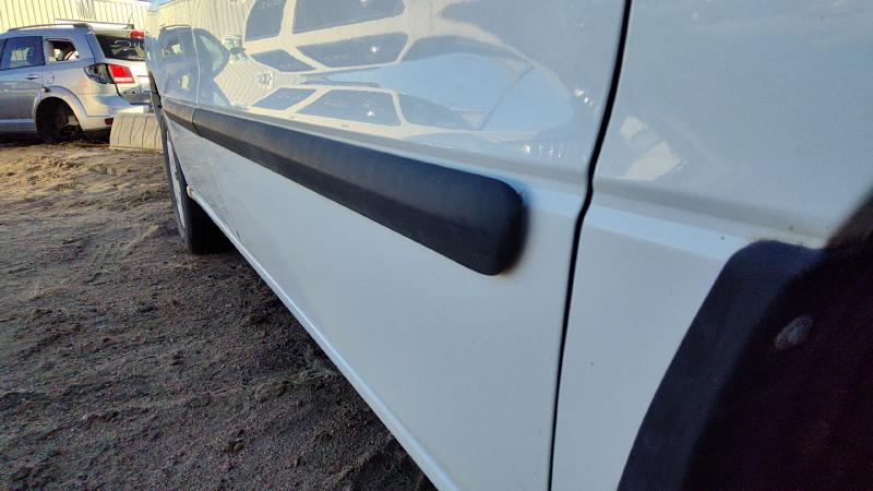 2004-2007 Ford Freestar Front Door RH