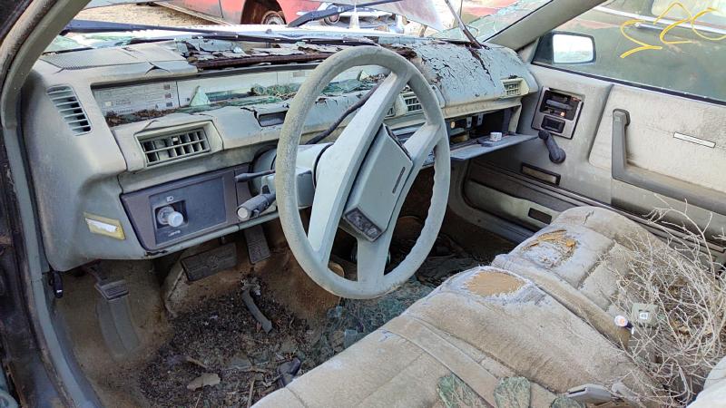 1985 Pontiac 6000 Vehicle Unit Complt.