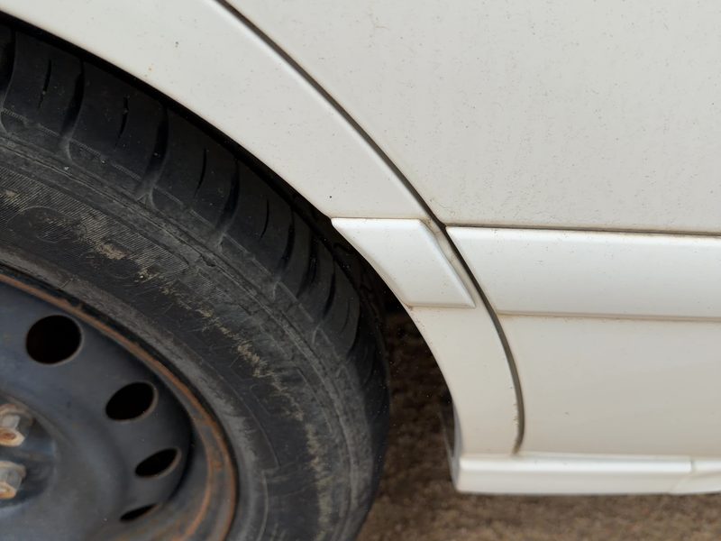 2000 Toyota Camry Quarter Panel Moulding RH