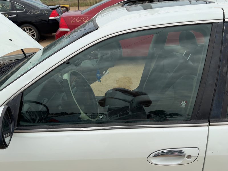 2000-2004 Infiniti I30 Front Door Glass/Window LH
