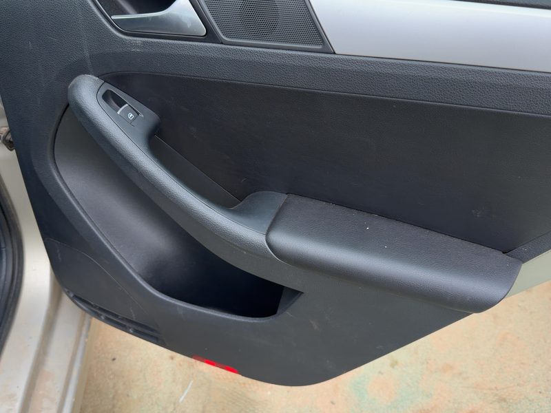 2013-2014 Jetta Except Gli Rear Door Trim Panel RH