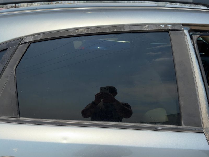 2003-2008 Infiniti FX Series Rear Door Glass/Window RH