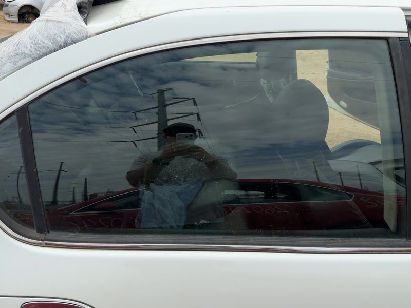 2000-2004 Infiniti I30 Rear Door Glass/Window RH