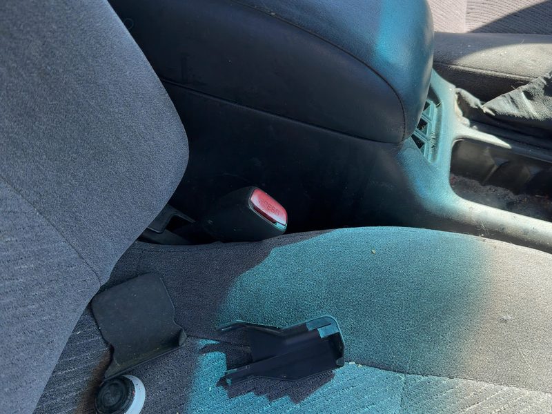 1996 Nissan Maxima Front Seat Belt RH