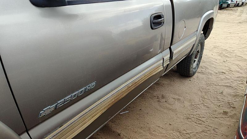 1999-2007 Chevrolet 2500 Silverado Pickup Front Door LH