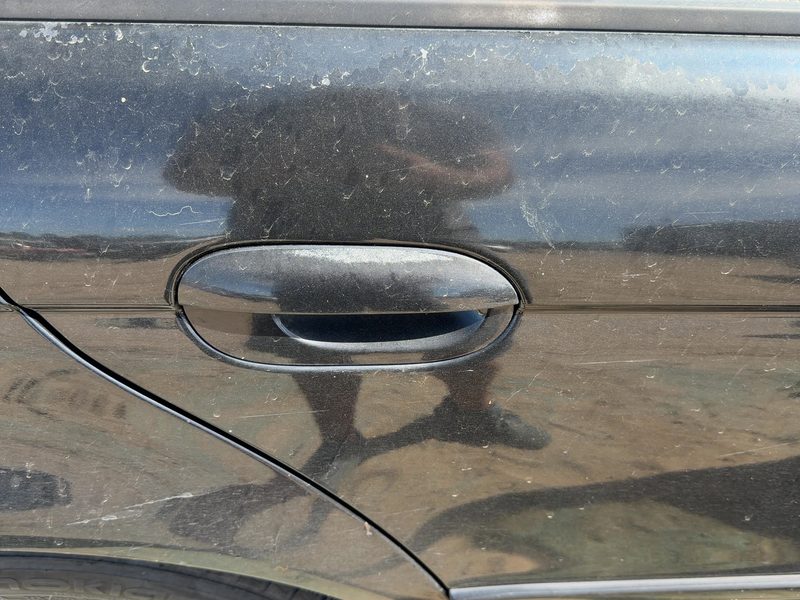 2000-2003 BMW 530i Outside Door Handle RH