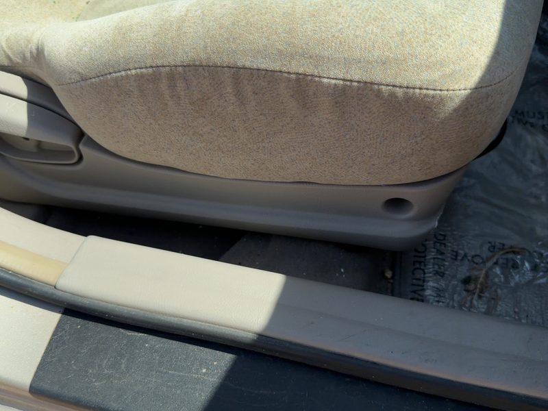 2002 Hyundai Elantra Seat Track RH