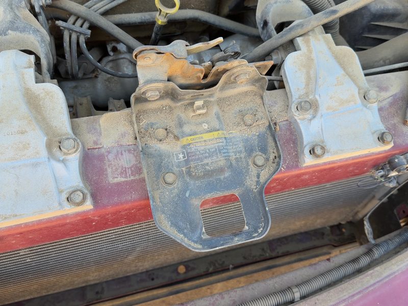 1997-2009 Chevrolet Venture Radiator Support