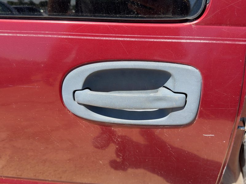1999-2005 Chevrolet Venture Outside Door Handle RH