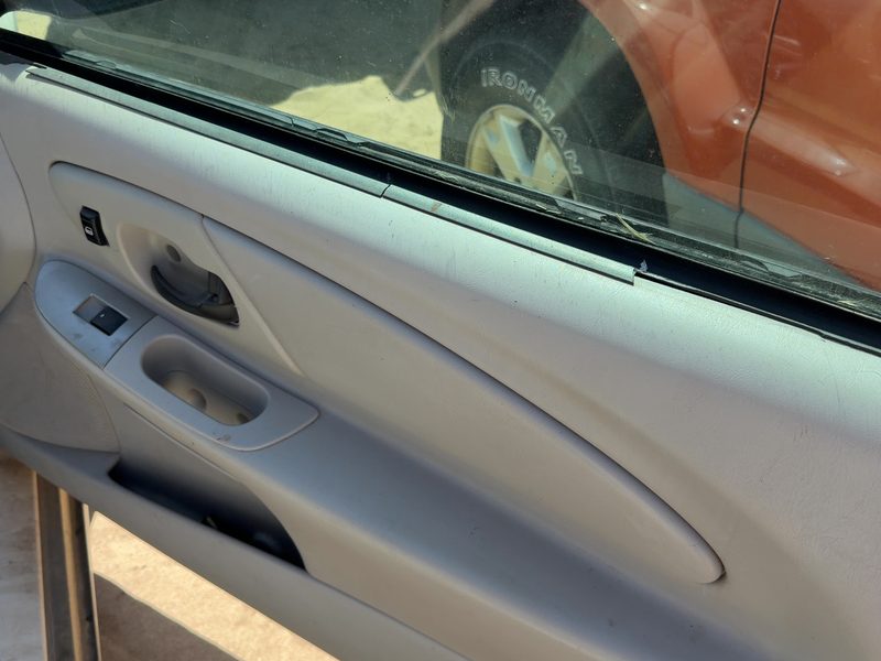 2006-2007 Monte Carlo Front Door Trim Panel RH