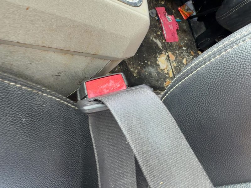 2011-2020 Chrysler Town & Country Front Seat Belt LH