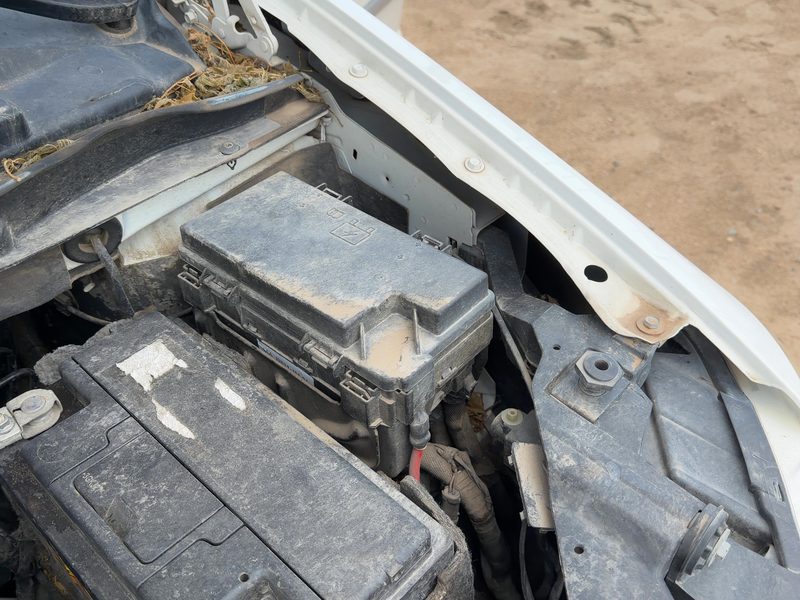 2012 Chrysler Town & Country Engine Fuse Box